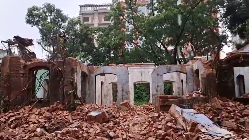 मैमनसिंह में ध्वस्त किए जा रहे घर का सत्यजीत रे के पूर्वजों से संबंध नहीं : बांग्लादेश विदेश मंत्रालय