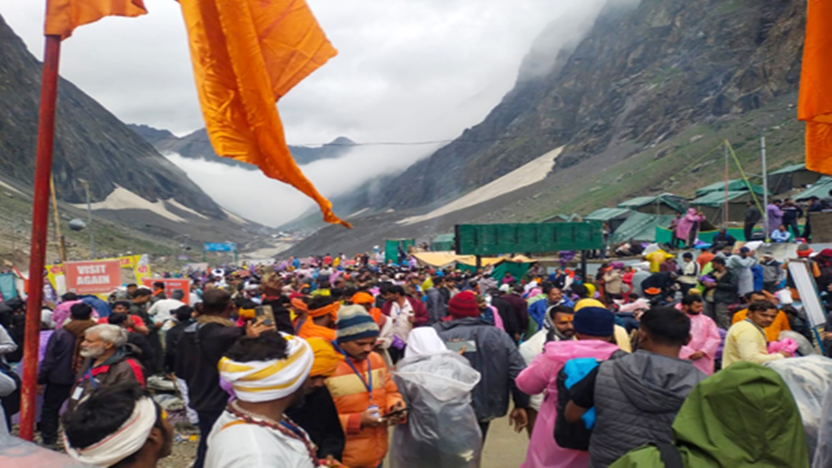 19 दिनों में 3.21 लाख श्रद्धालुओं ने की अमरनाथ यात्रा, आज 3,536 यात्रियों का नया जत्था रवाना