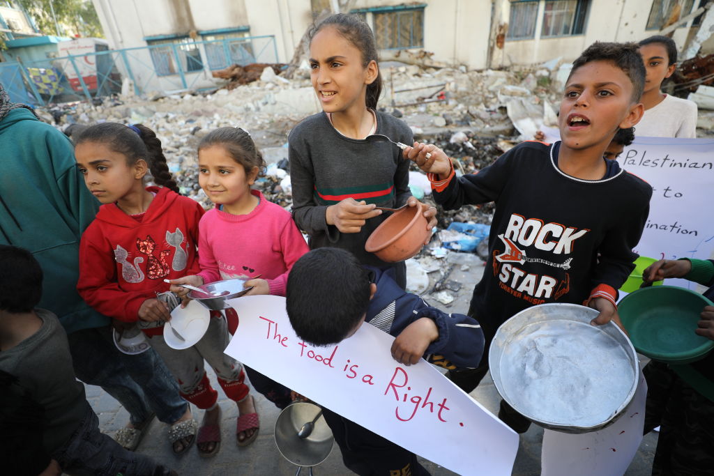 Global hunger falls but conflict and climate threaten progress, UN says