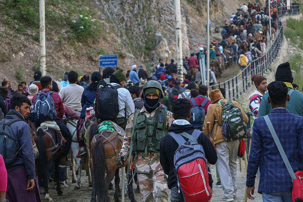Amarnath Yatra: Over Two Lakh Devotees Offer Prayers, Fresh Batch of 6,143 Leaves for Kashmir
