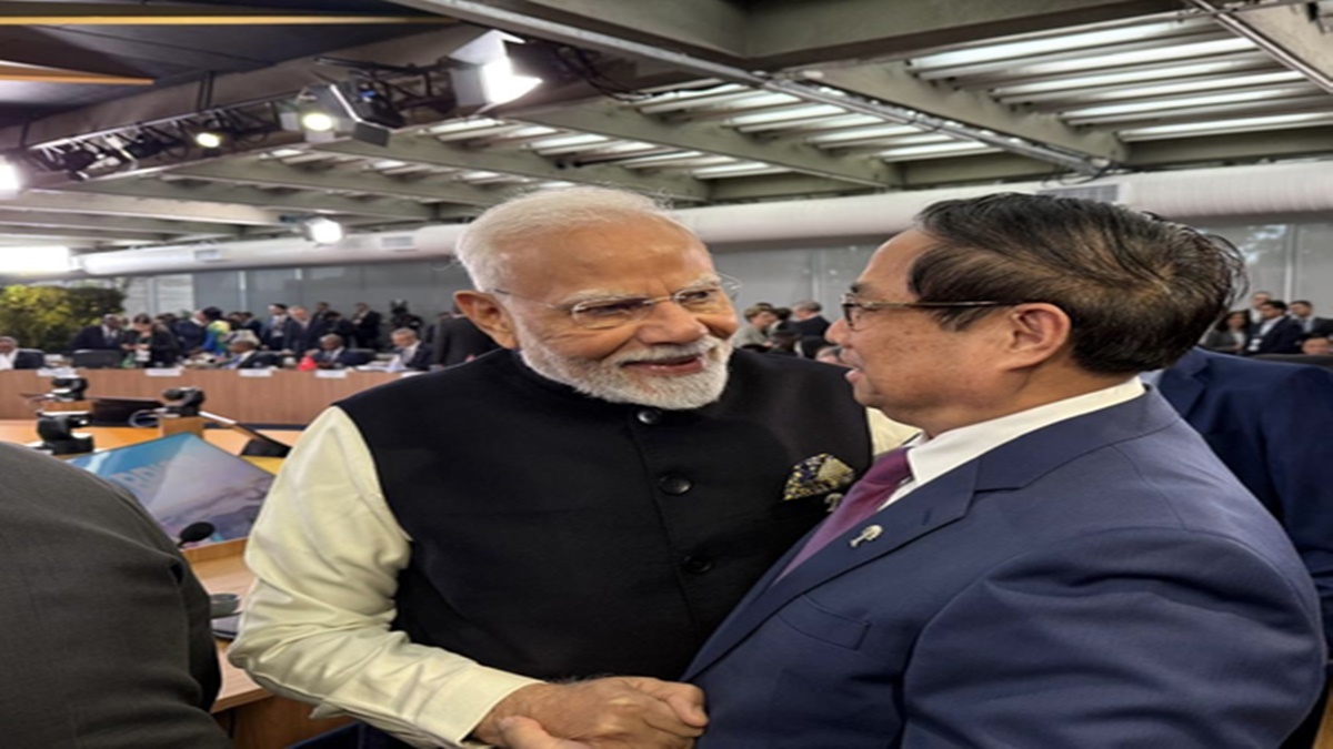 ब्रिक्स शिखर सम्मेलन में पीएम मोदी और वियतनामी समकक्ष फाम मिन्ह चिन्ह के बीच द्विपक्षीय वार्ता हुई