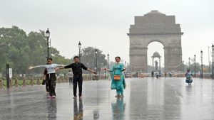 दिल्ली-NCR में बारिश से मिली राहत, कई इलाकों की हवा हिल स्टेशनों से भी बेहतर