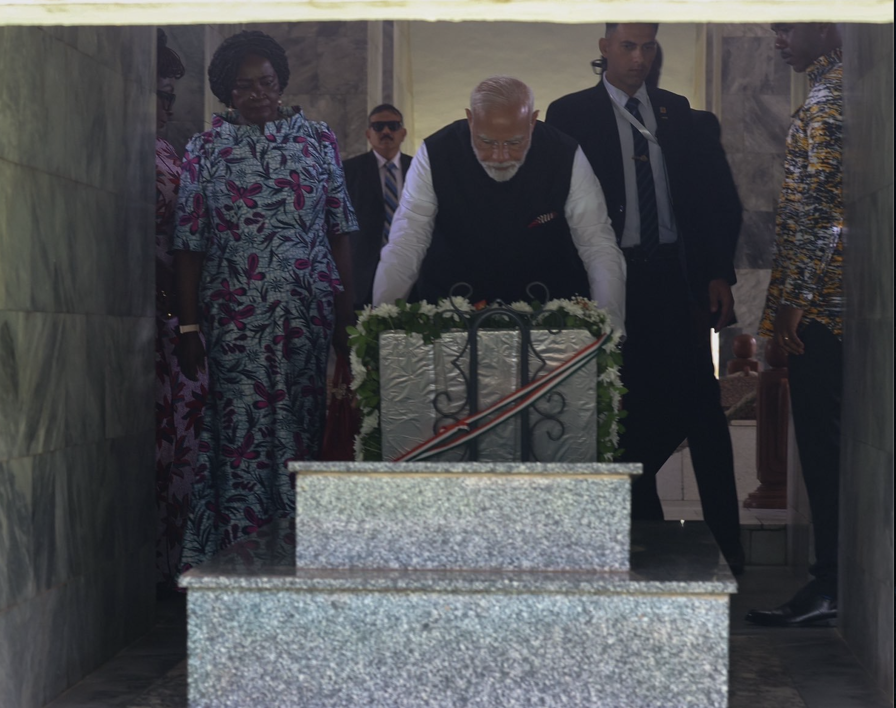 पीएम मोदी ने घाना के संस्थापक राष्ट्रपति क्वामे एनक्रूमा को श्रद्धांजलि की अर्पित  