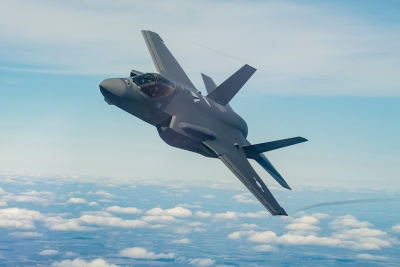 अमेरिकी नौसेना का F-35 लड़ाकू विमान कैलिफ़ोर्निया में दुर्घटनाग्रस्त