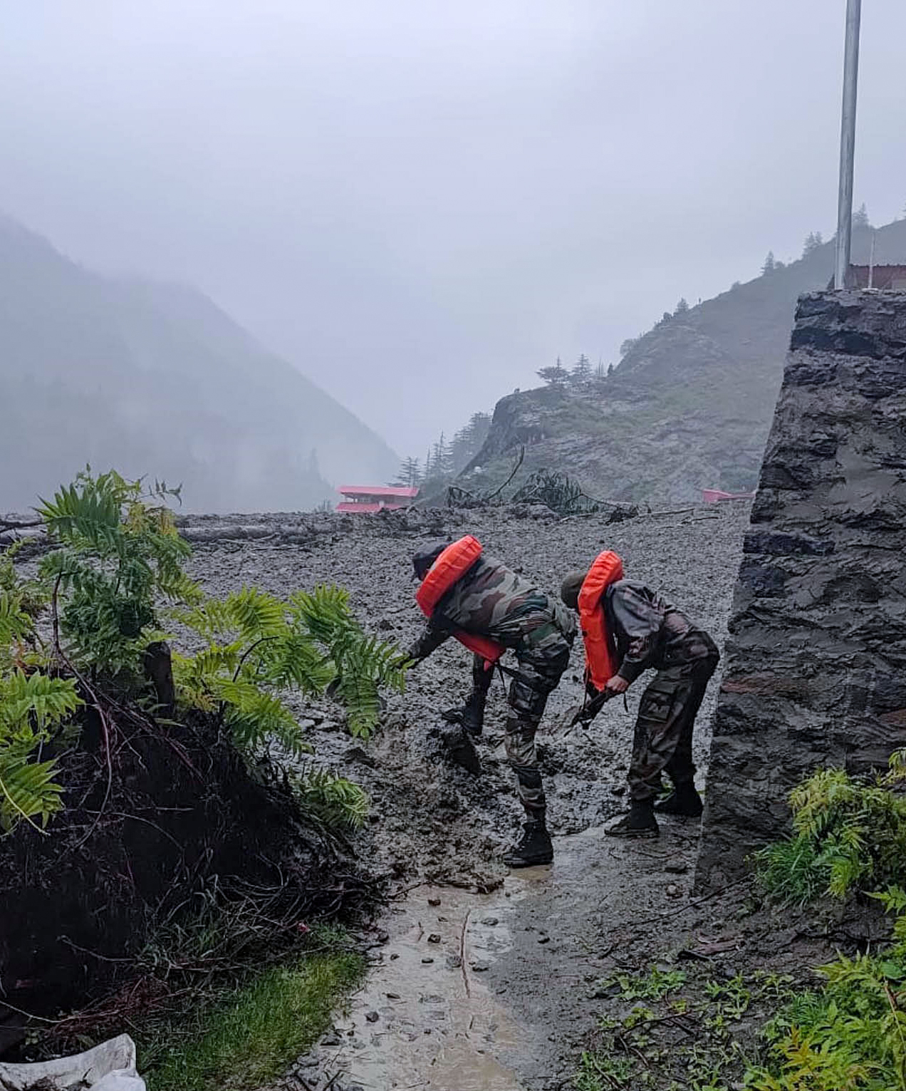 उत्तरकाशी में राहत एवं बचाव कार्यों के लिए 20 करोड़ रुपए जारी, पुलिस बल की विशेष तैनाती