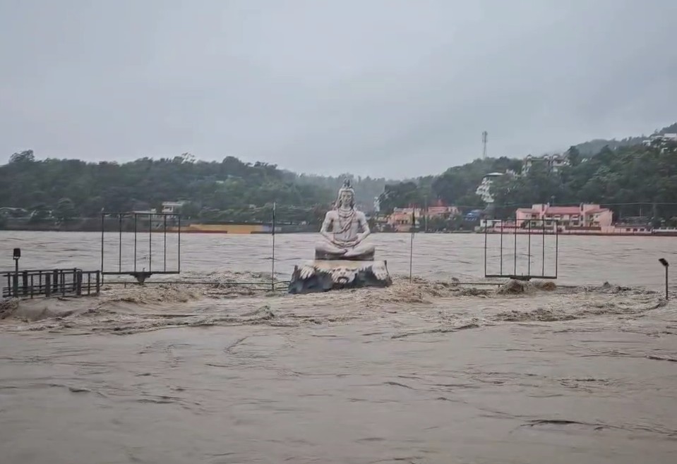 Rivers across eight states flow above danger mark; IMD warns of more rain in hilly regions
