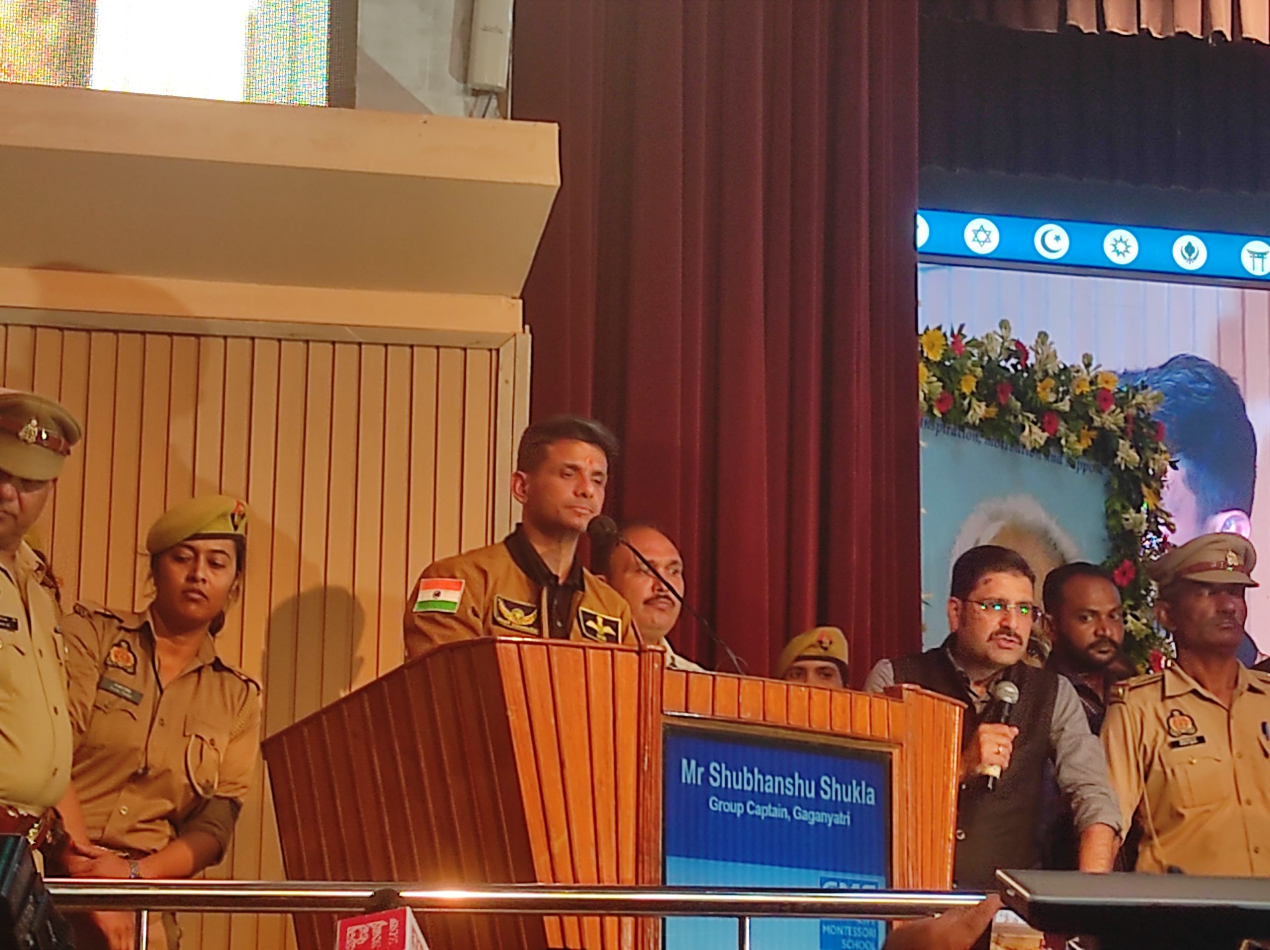 लखनऊ पहुंचे अंतरिक्ष यात्री शुभांशु शुक्ला, बच्चों को दिया 2040 मून लैंडिंग का संदेश