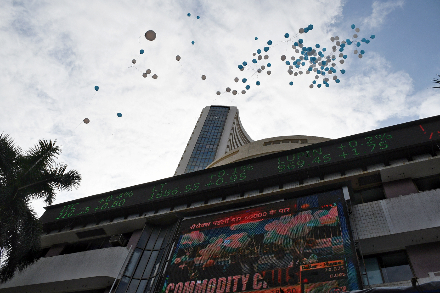 Markets end 2025 higher as Sensex jumps 545 points, Nifty up 0.74%