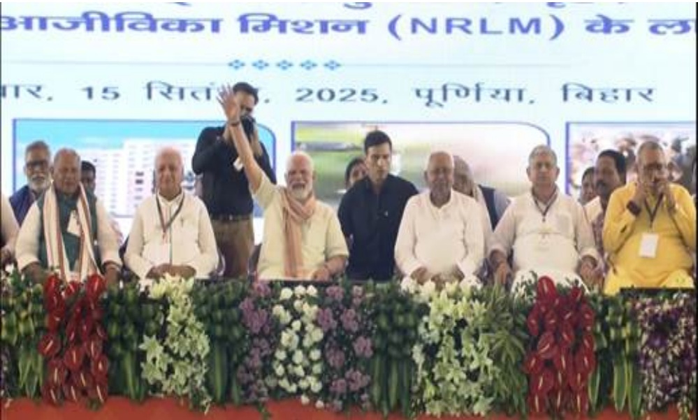 ‘गाउसॉर्ट’ तकनीक से डेयरी सेक्टर को मिलेगी रफ़्तार, पीएम मोदी ने किया उद्घाटन