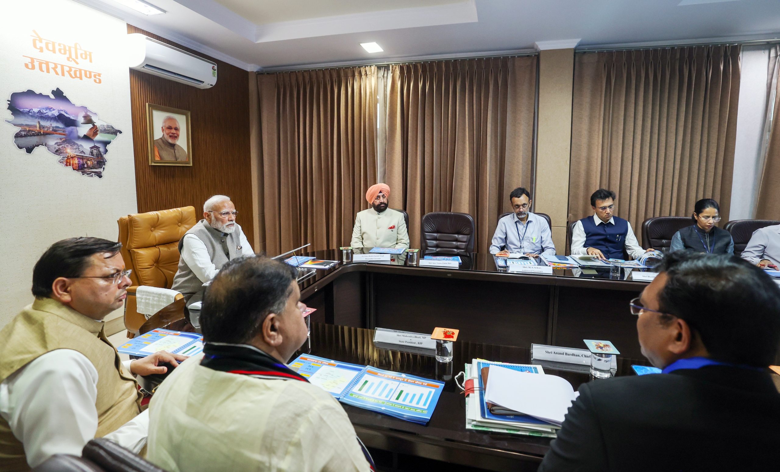 प्रधानमंत्री मोदी ने उत्तराखंड आपदा का लिया जायजा, 1,200 करोड़ रुपये की मदद की घोषणा