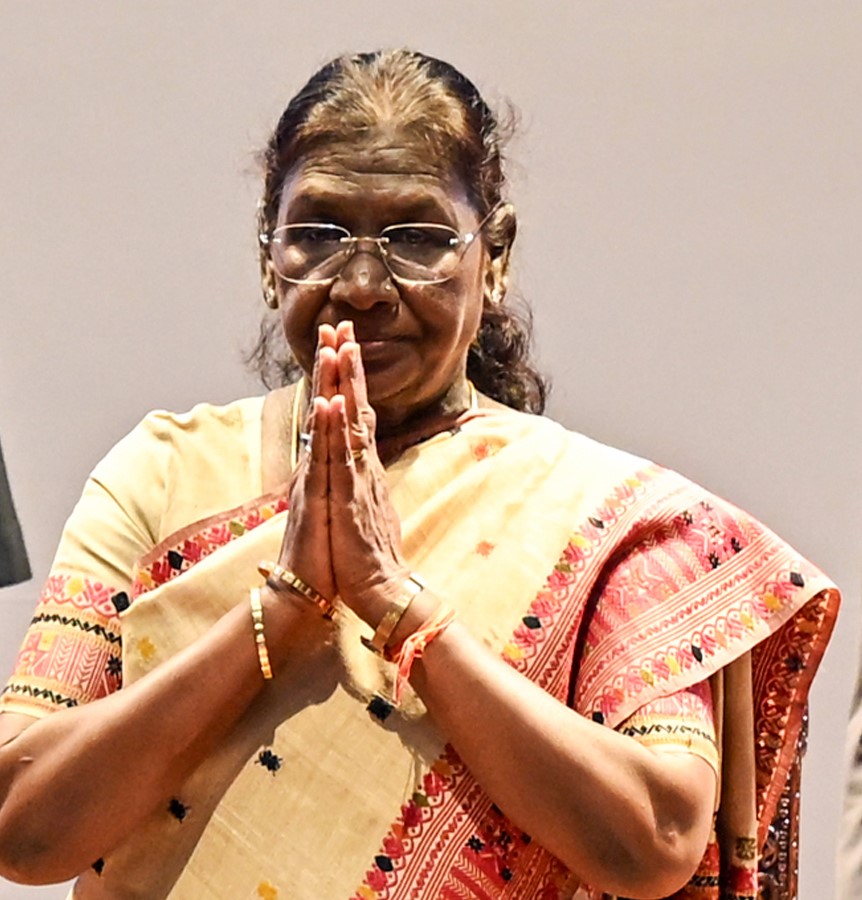 राष्ट्रपति द्रौपदी मुर्मु ने दुर्गा पूजा की पूर्व संध्या पर देशवासियों को दीं शुभकामनाएं
