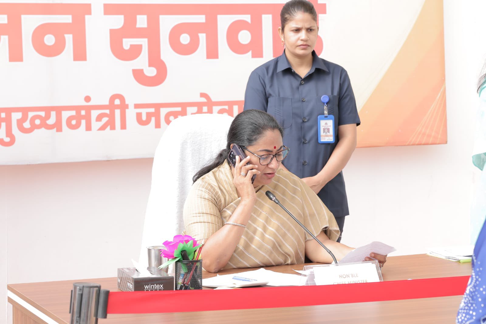 दिल्ली सीएम रेखा गुप्ता ने आज भारी सुरक्षा के बीच की ‘जन सुनवाई’