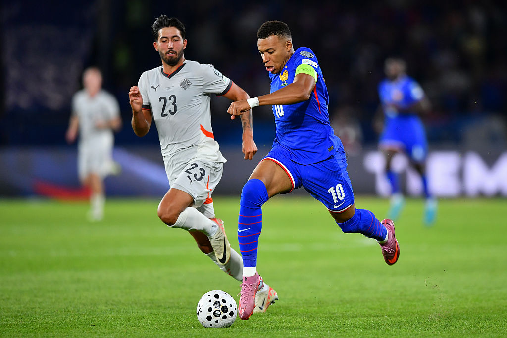 Mbappe on the spot as France beat Iceland 2-1 in World Cup qualifier