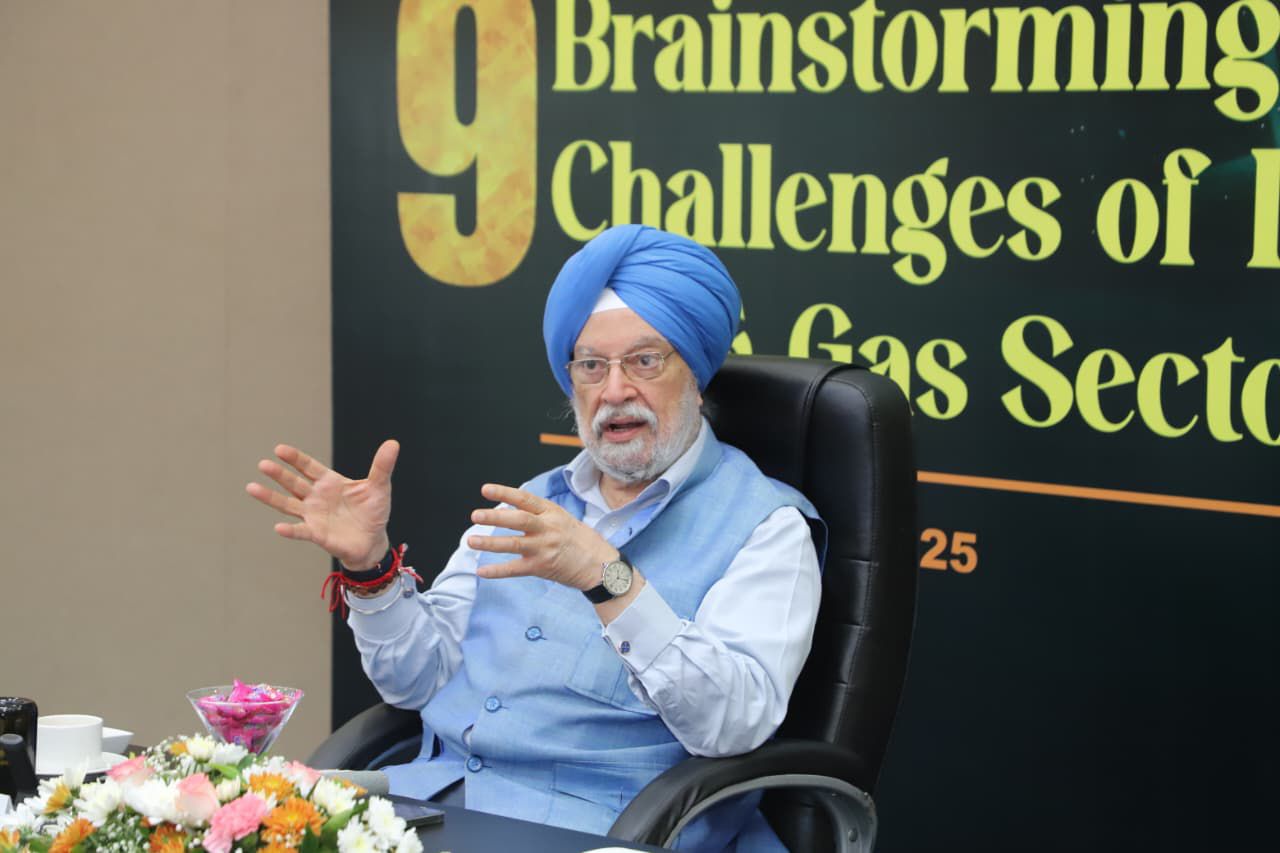 भारत का लक्ष्य 2030 तक एनर्जी मिक्स में गैस की हिस्सेदारी बढ़ाकर 15 प्रतिशत करना है : हरदीप पुरी