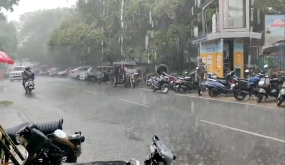 Heavy Rain Disrupts Life in Uttarakhand; IMD Issues Orange Alert