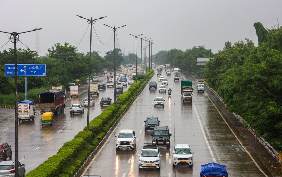 आईएमडी ने उत्तर और पश्चिम भारत में भारी बारिश की दी चेतावनी, दिल्ली में 5 सितंबर तक छाए रहेंगे बादल