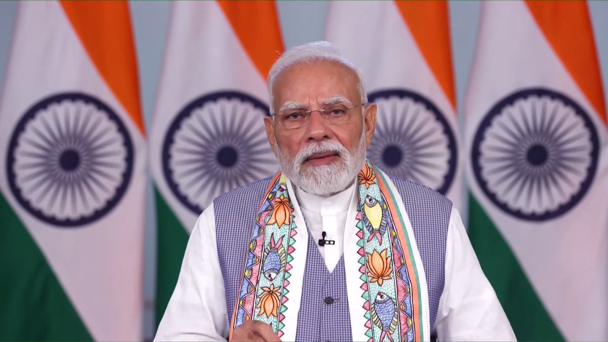 पीएम मोदी ने बिहार में महिला रोजगार योजना की लॉन्च, लाभार्थियों से भी किया संवाद 