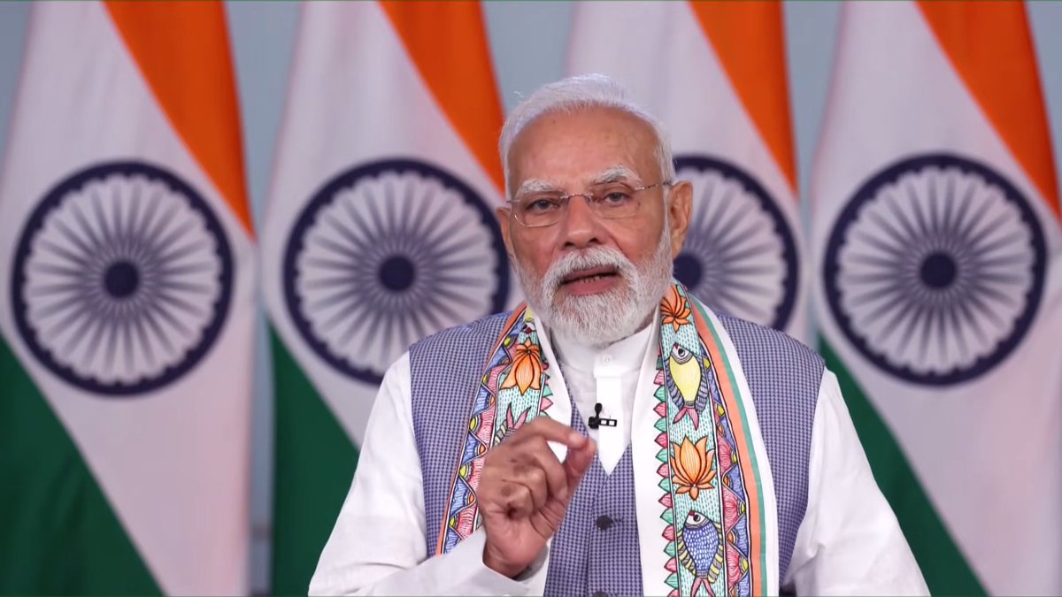 पीएम मोदी बिहार में महिला रोजगार योजना लॉन्च कर बोले- ‘सरकार महिलाओं को सशक्त बनाने को लेकर संकल्पबद्ध होकर कर रही काम’  