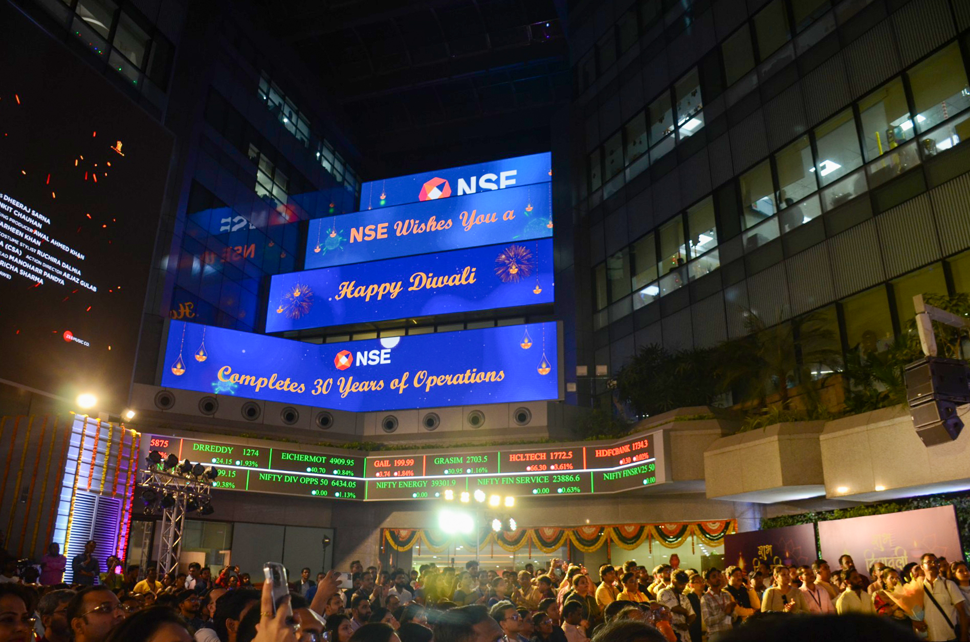 Muhurat Trading: हरे निशान में बंद शेयर बाजार, मेटल और फार्मा में हुई खरीदारी