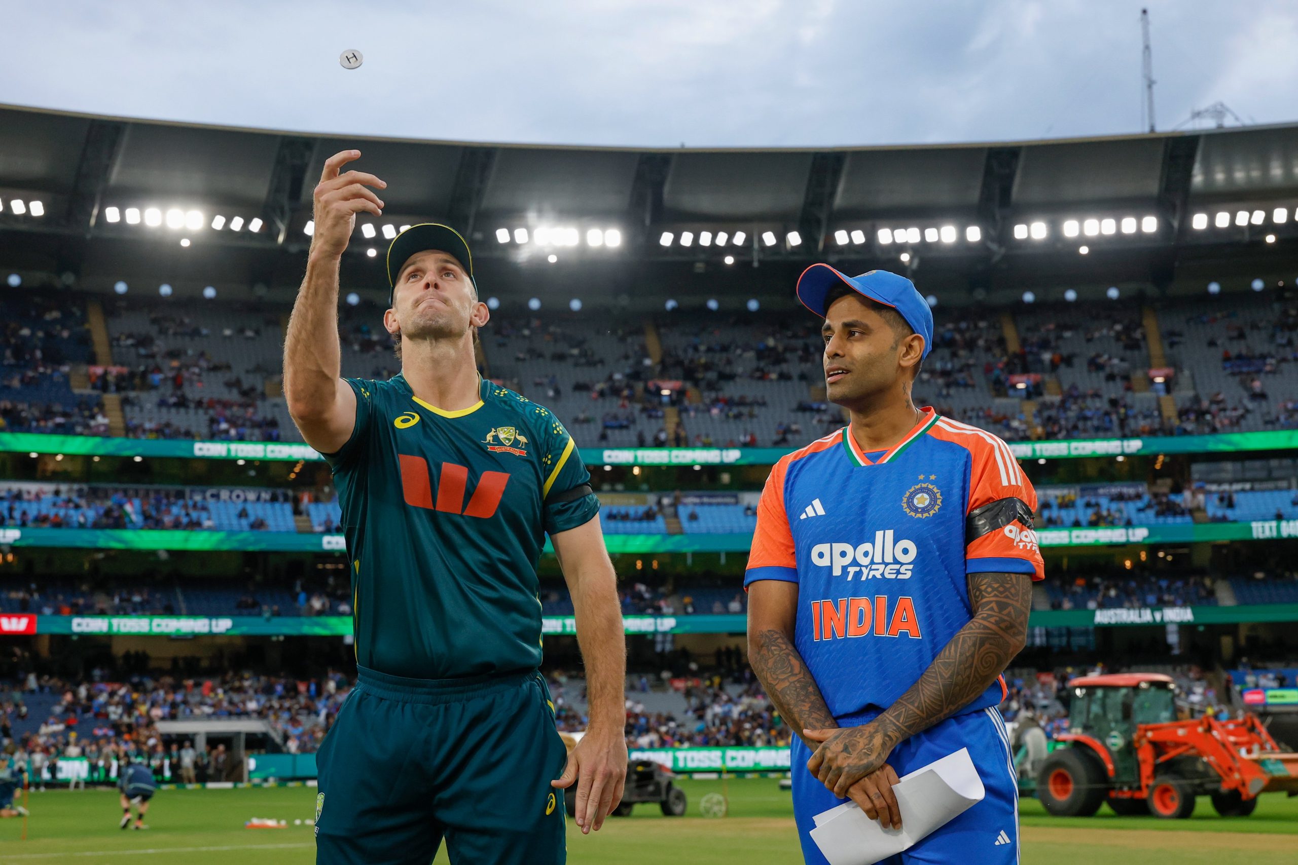 India vs Australia: इस वजह से ‘काली पट्टी’ बांधकर उतरे दोनों देश के खिलाड़ी