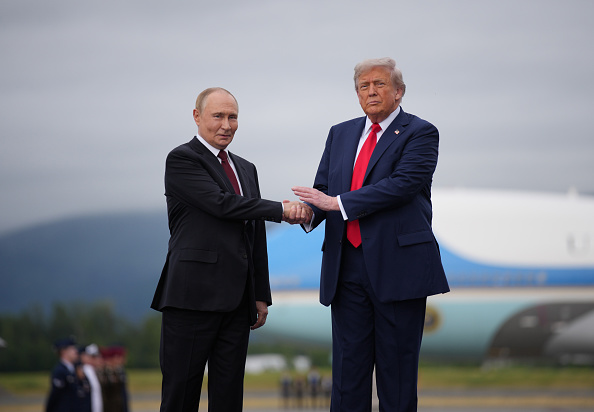 Europeans say Ukraine battle lines must be start point for talks, as Trump-Putin summit plans hit snags