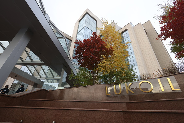 Bulgarian parliament overturns presidential veto on Lukoil refinery takeover