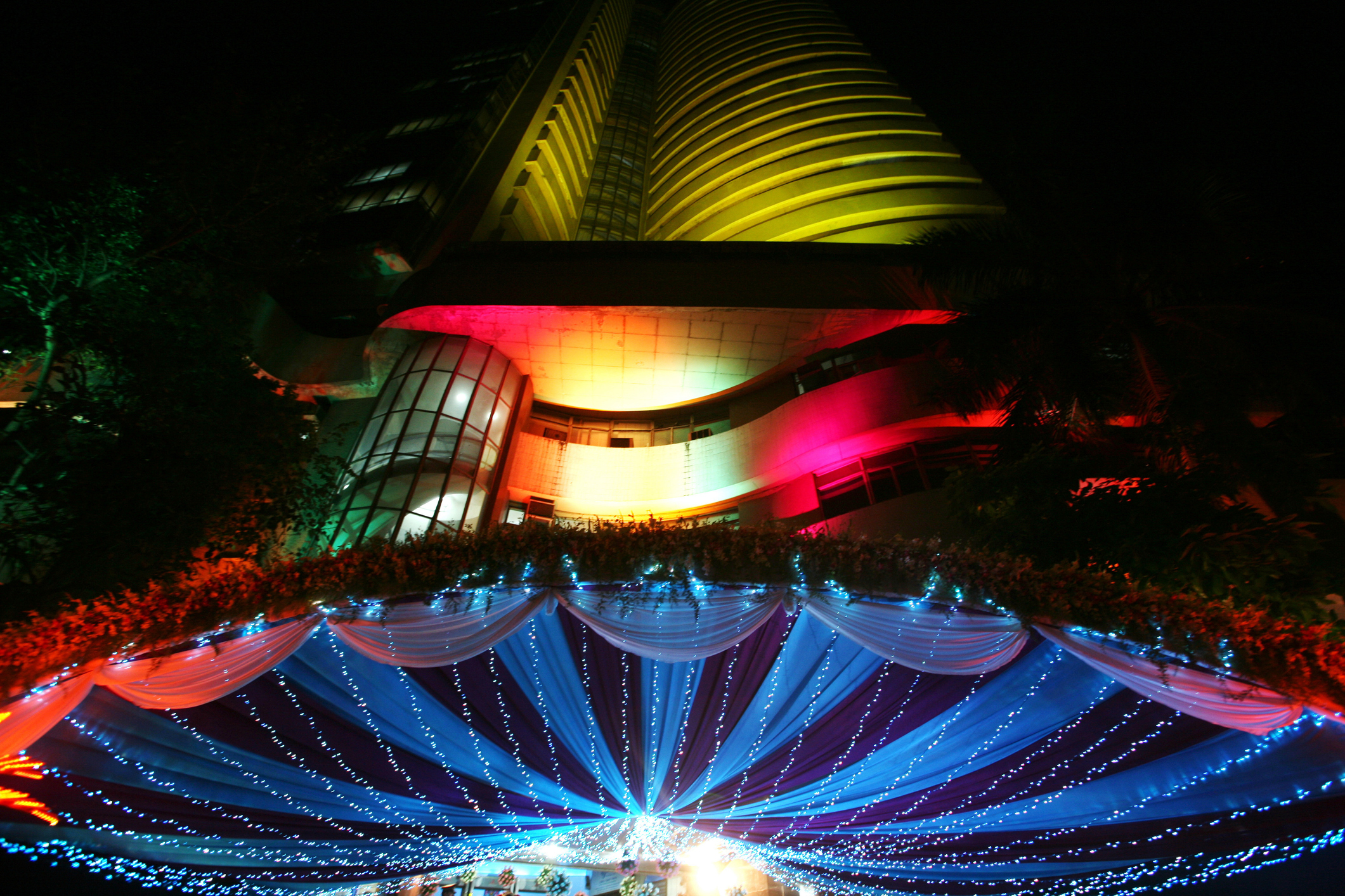 Sensex, Nifty extend gains amid festive optimism; Muhurat trading scheduled for Tuesday
