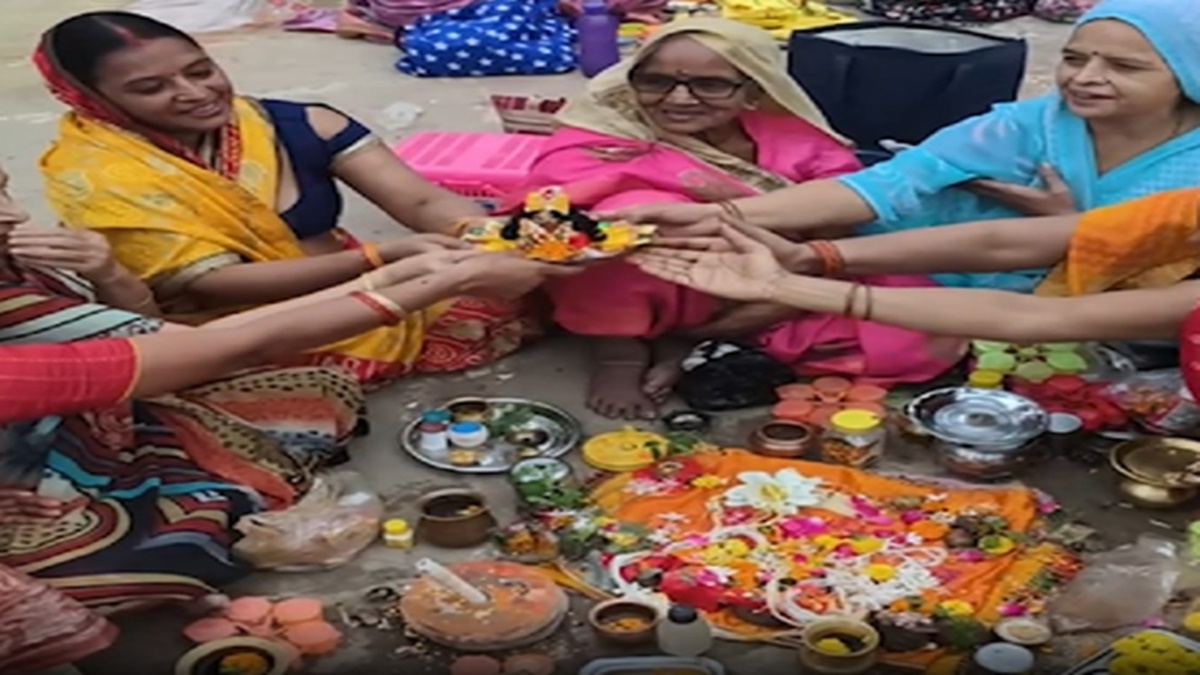 गोपाष्टमी पर महिलाओं में उत्साह, शुरू हुई शालिग्राम और तुलसी विवाह की रस्में