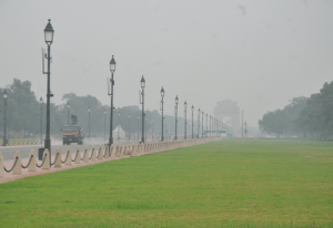 दिल्ली-एनसीआर में मौसम ने ली करवट, ठंड का बढ़ा असर