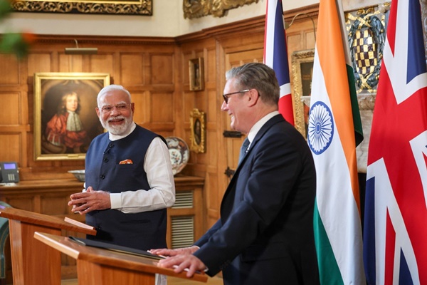 पीएम मोदी और ब्रिटेन के प्रधानमंत्री कीर स्टारमर आज मुंबई में करेंगे वार्ता 