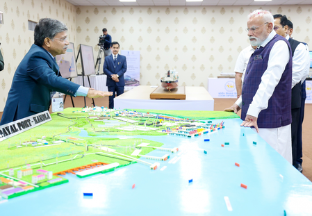 भारत के शिपबिल्डिंग और मैरीटाइम इकोसिस्टम के लिए सरकार का 8 बिलियन डॉलर का पैकेज महत्वाकांक्षा का संकेत: पीएम मोदी