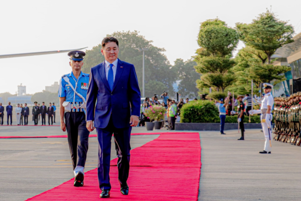 पीएम मोदी आज नई दिल्ली में मंगोलिया के राष्ट्रपति से करेंगे बातचीत 