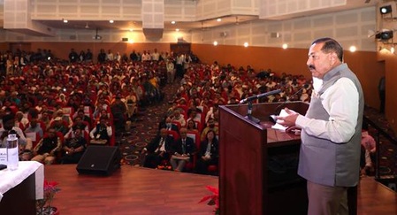 भारत बना आर्थिक विकास और पर्यावरणीय संतुलन का वैश्विक प्रतीक : डॉ. जितेंद्र सिंह