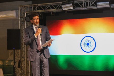 प्रवासी समुदाय की सफलता भारत की वैश्विक पहचान और प्रतिष्ठा को बढ़ाती है : डॉ. चंद्रशेखर पेम्मासानी