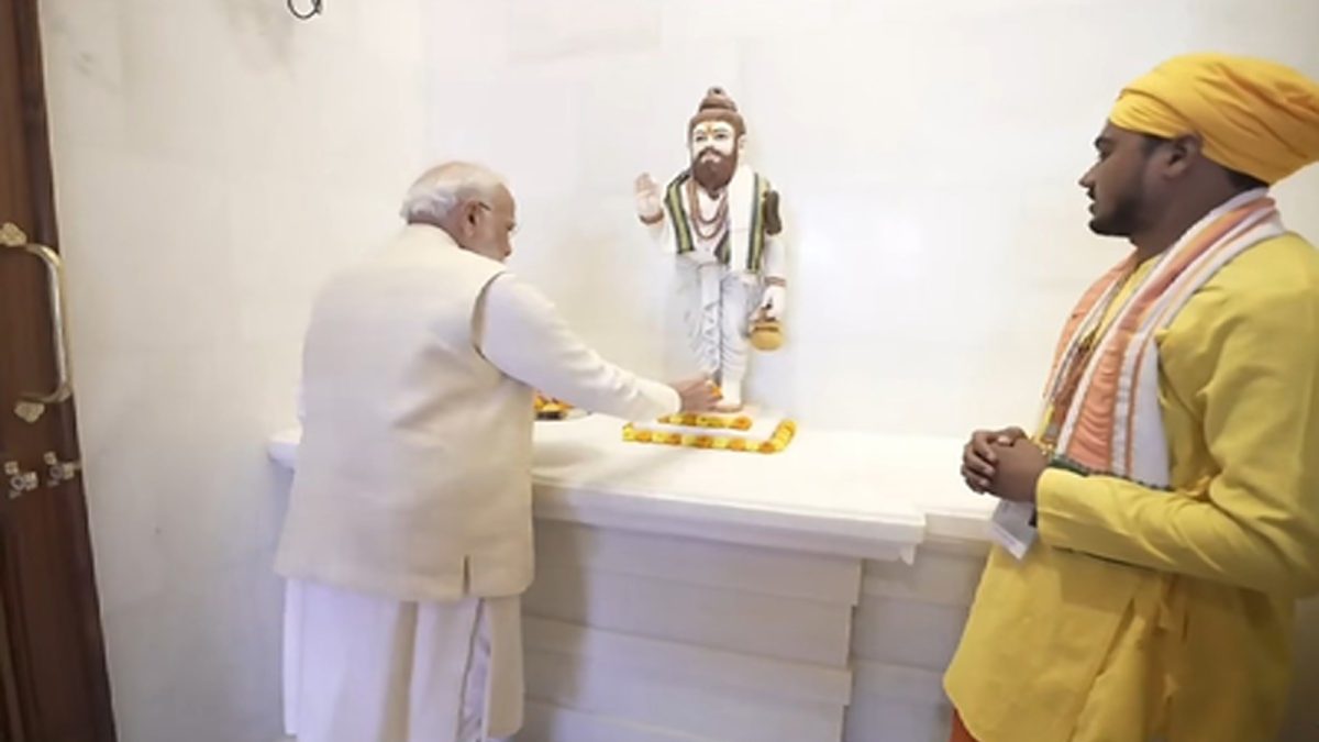 पीएम मोदी ने सप्त मंदिर में की पूजा-अर्चना  