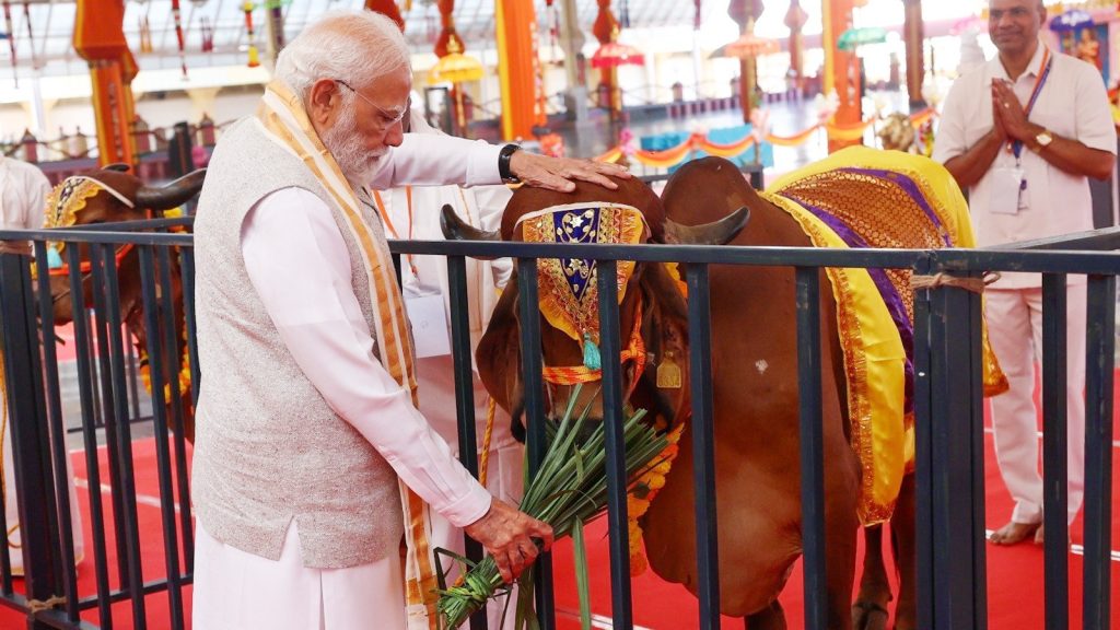 PM-Modi-gaudaan-4