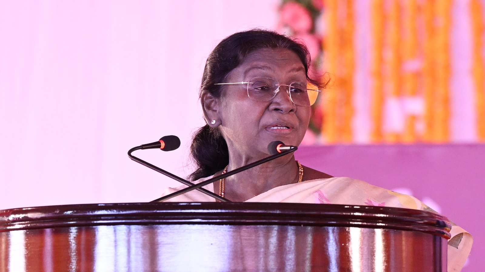 President Murmu addresses Brahma Kumaris’ event; commends efforts for global peace