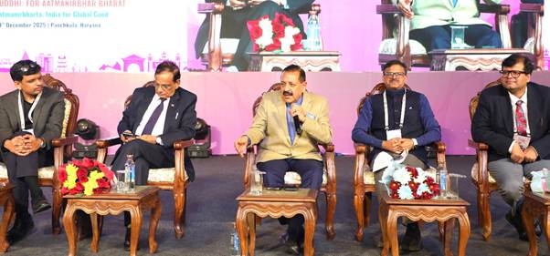 गलत जानकारी मोटापे से भी खतरनाक, वैज्ञानिक दृष्टिकोण जरूरी: केंद्रीय मंत्री