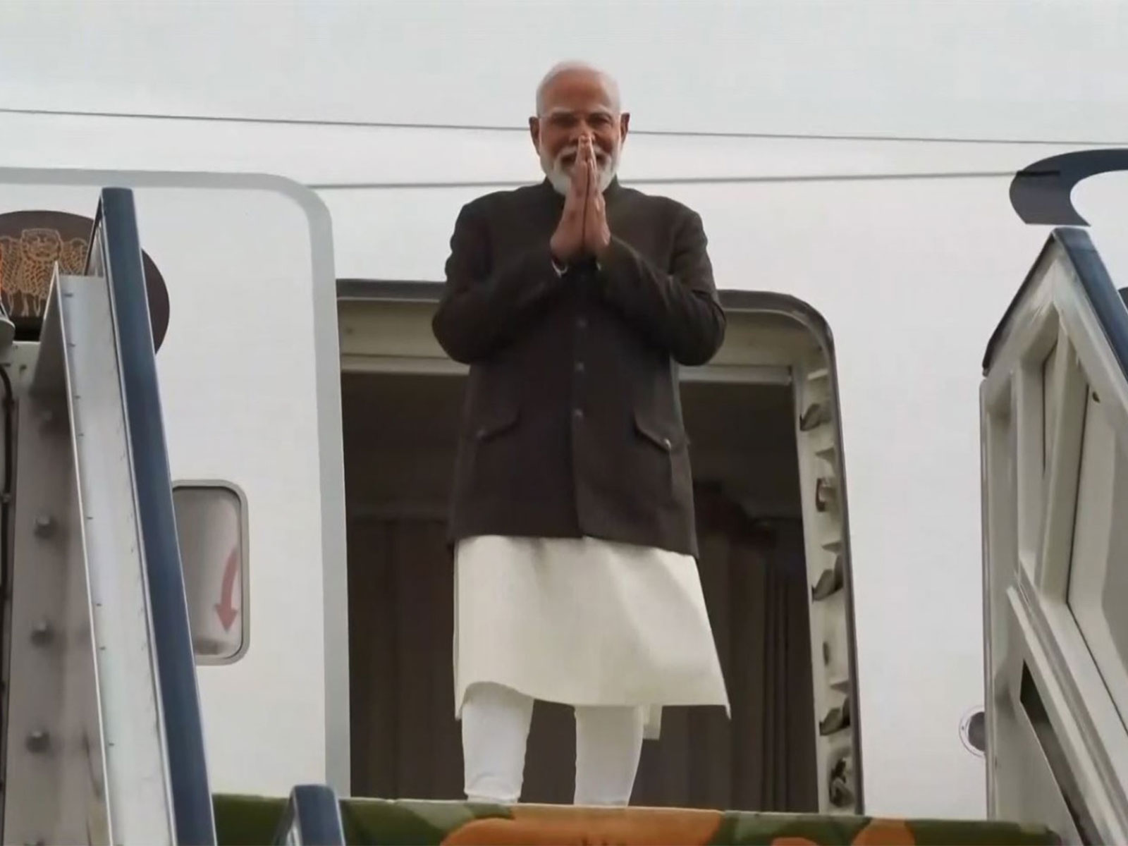 PM Modi arrives in Addis Ababa, received by Ethiopian counterpart at airport