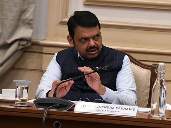 महाराष्ट्र सरकार ने नकली दवाओं और खांसी की सिरप पर बढ़ाई सख्ती, एफडीए ने शुरू किया विशेष अभियान