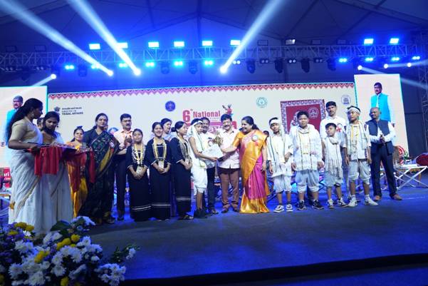 आदिवासी प्रतिभा का राष्ट्रीय मंच ‘उद्भव 2025’ का सफल समापन, तीन दिनों में 49 कार्यक्रमों का आयोजन