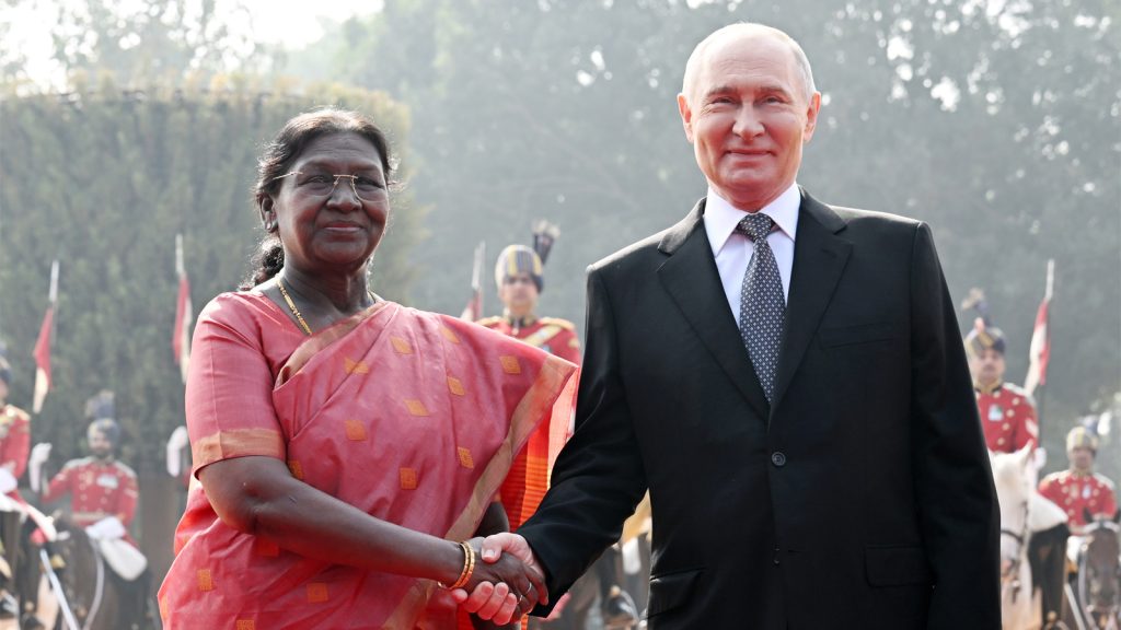 prez-murmu-putin-1
