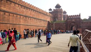 पर्यटन में 12 वर्षों का बदलाव: 24 घंटे हेल्पलाइन और टूरिस्ट पुलिस की मदद से सुरक्षित भारत