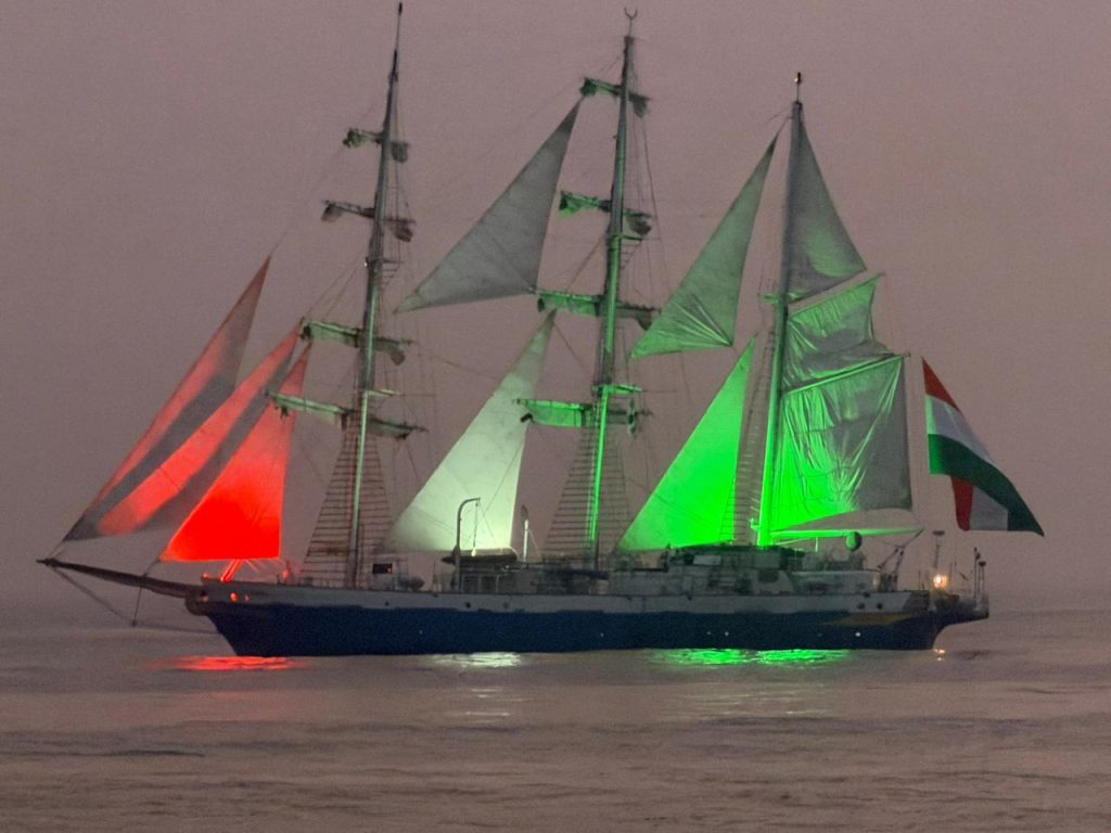 INS Sudarshini 2