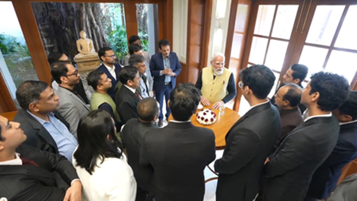 पीएम मोदी ने नई तकनीक और AI के जरिए लोगों के जीवन सुधारने के लिए किया प्रेरित