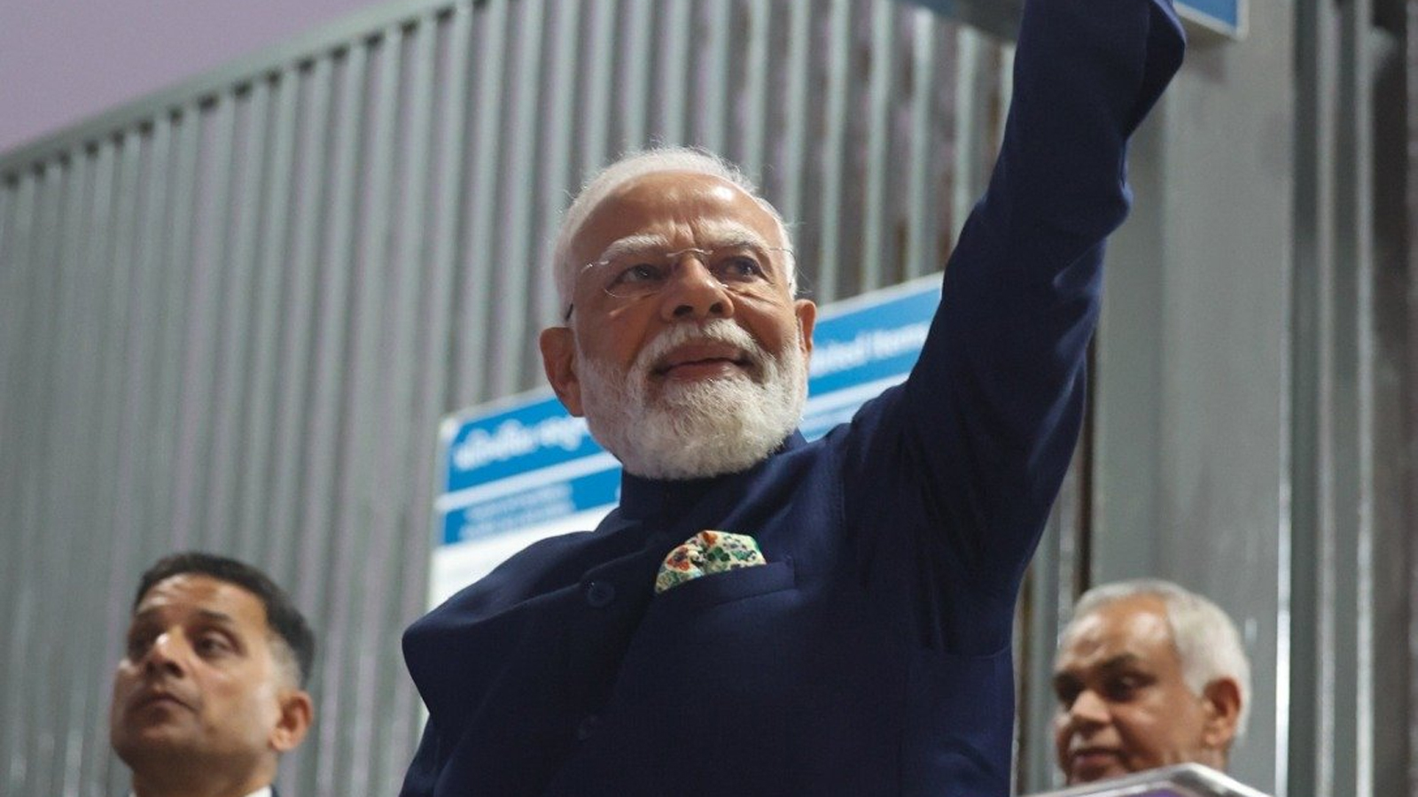 युवा राष्ट्र-निर्माण की आधारशिला: पीएम मोदी