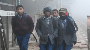 गौतमबुद्ध नगर में स्कूलों का समय बदला, अब सुबह 10 बजे से दोपहर 3 बजे तक खुलेंगे, दिल्ली में हाइब्रिड मोड लागू