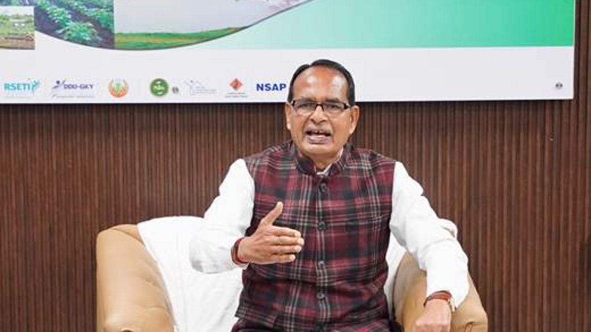 ‘VB-G RAM G’ पर केंद्रीय कृषि मंत्री ने की प्रेस वार्ता, कहा- ‘पीएम मोदी के नेतृत्व में 25 करोड़ लोग गरीबी से बाहर आए’