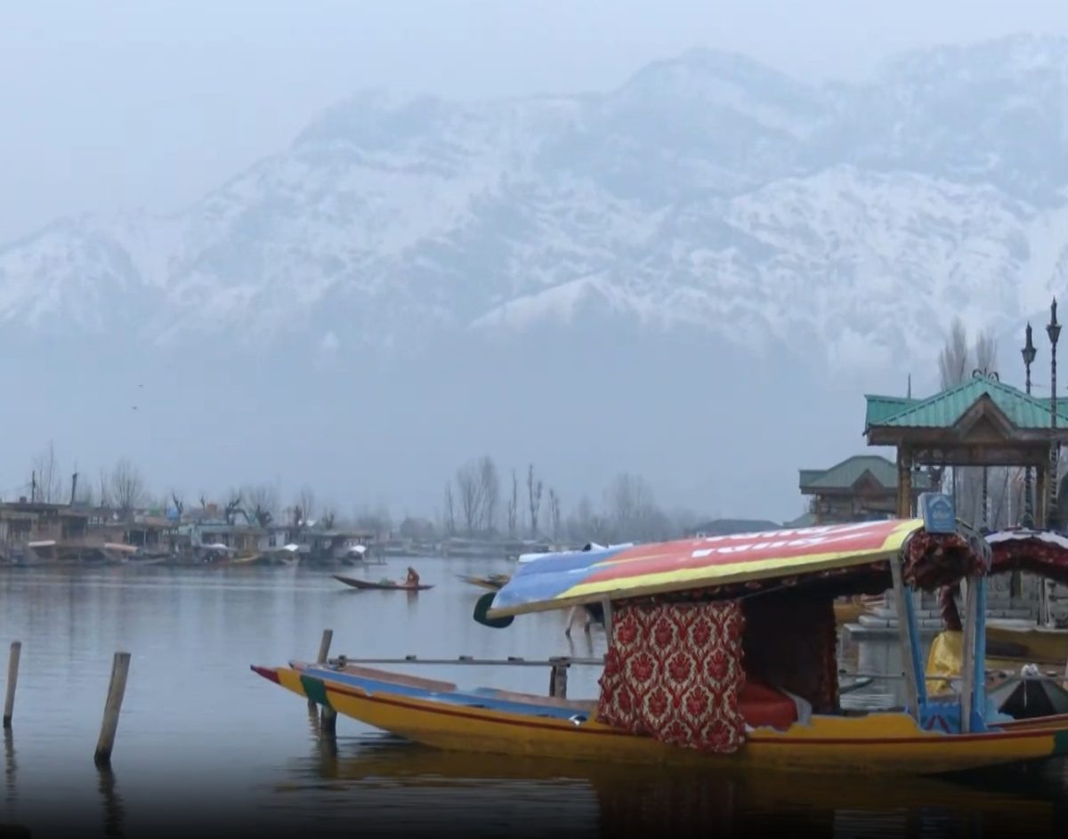 जम्मू-कश्मीर में 1 फरवरी से भारी हिमपात की चेतावनी, 10 जिलों में अलर्ट जारी