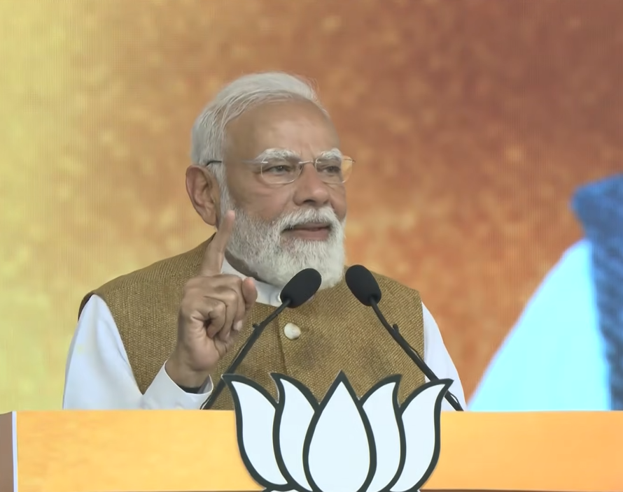 पीएम मोदी ने केरल में एनडीए को विकास और सुशासन का तीसरा विकल्प बताया